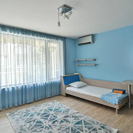 Apartment 3br With Parking And Wifi Varna
